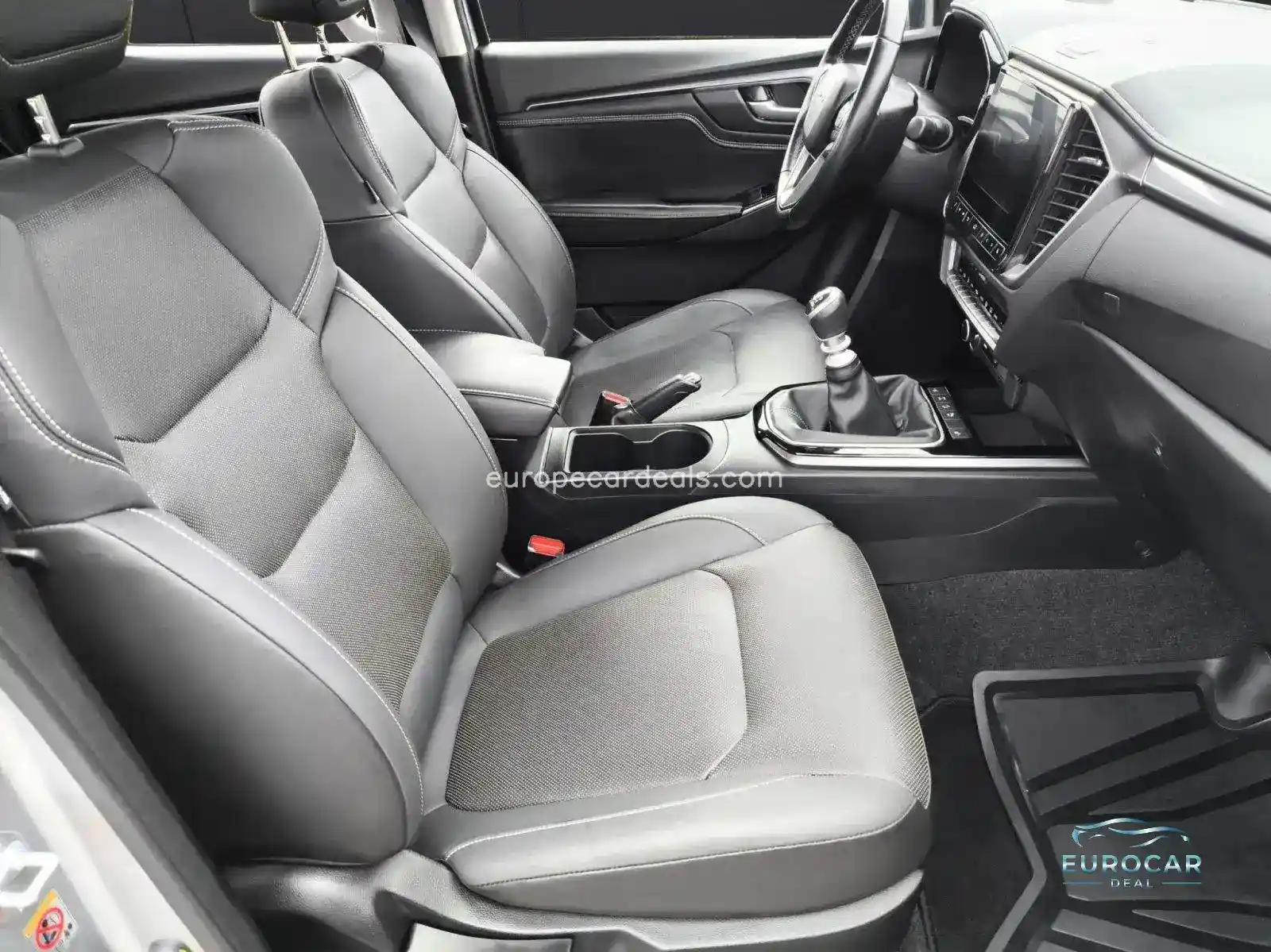 Mod.2021 1,9 TD Double Cab 4WD L (EURO 6d)