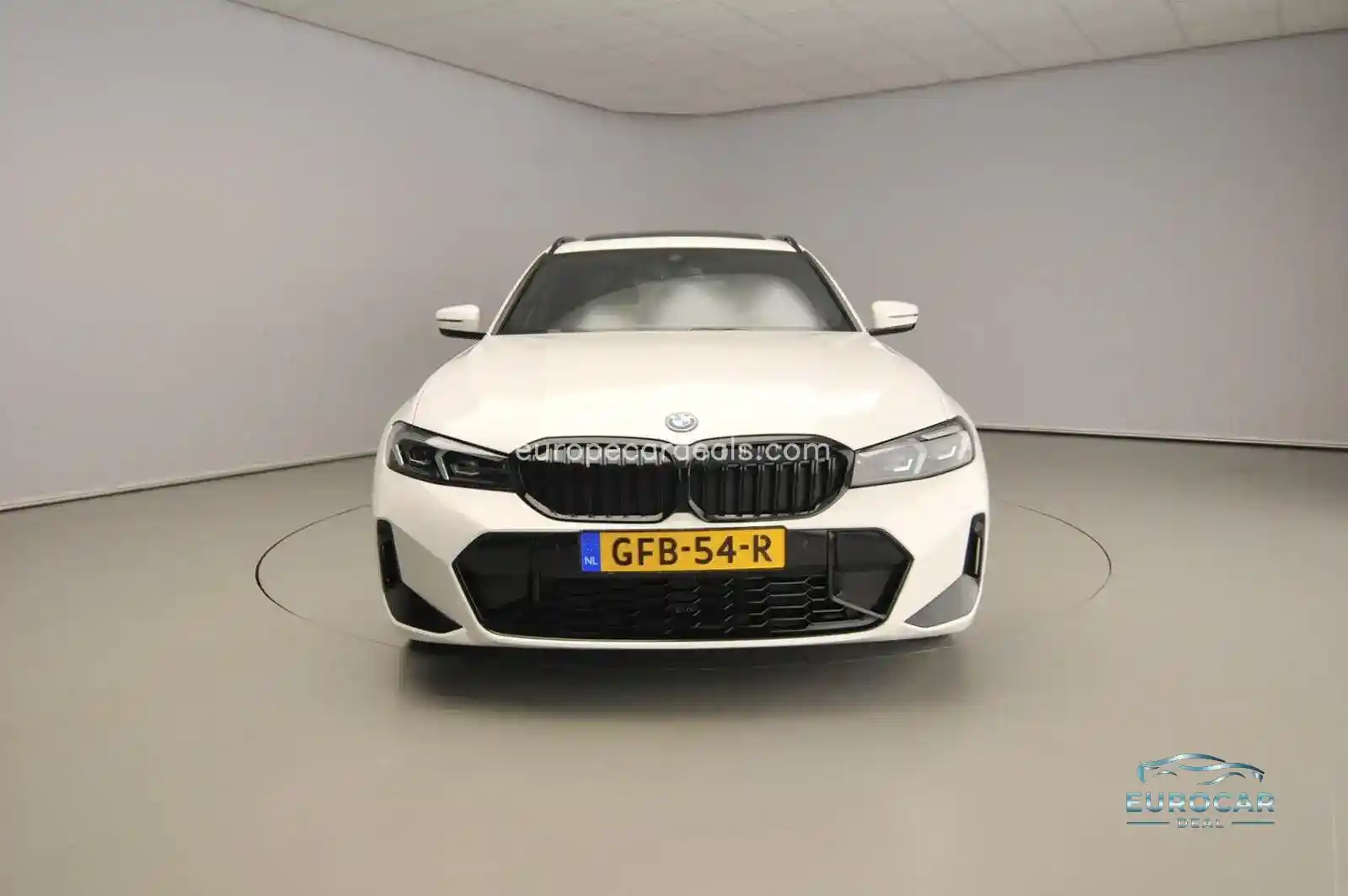 BMW 330