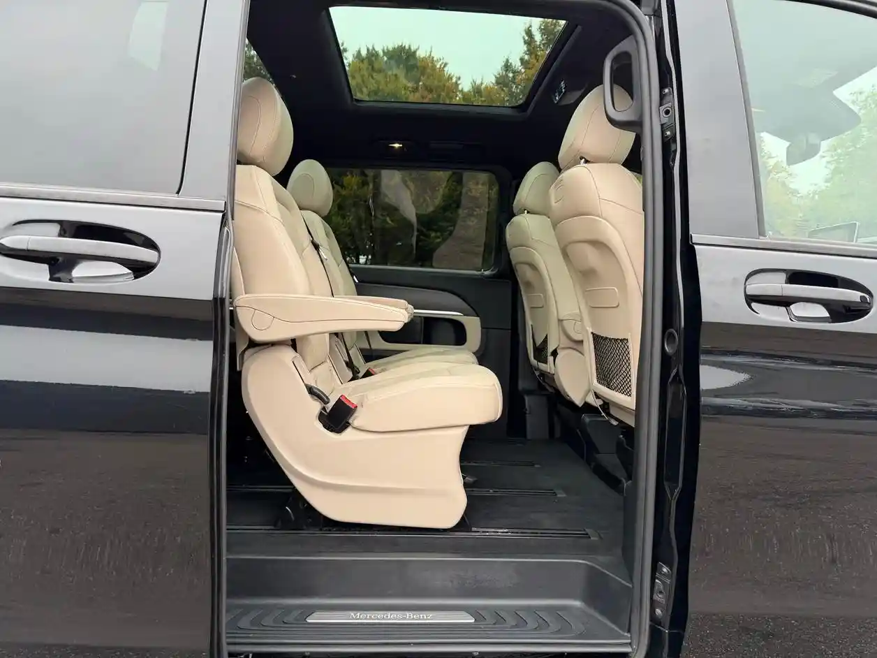 Mercedes-Benz V 250