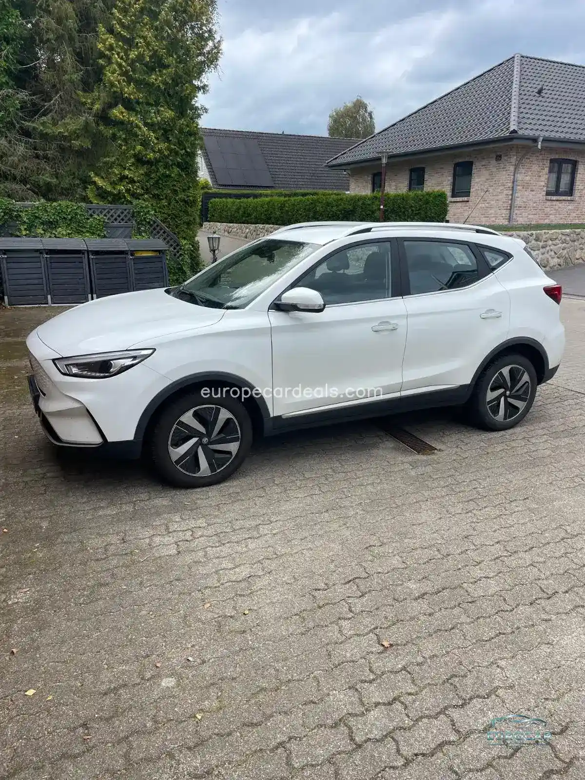 MG ZS