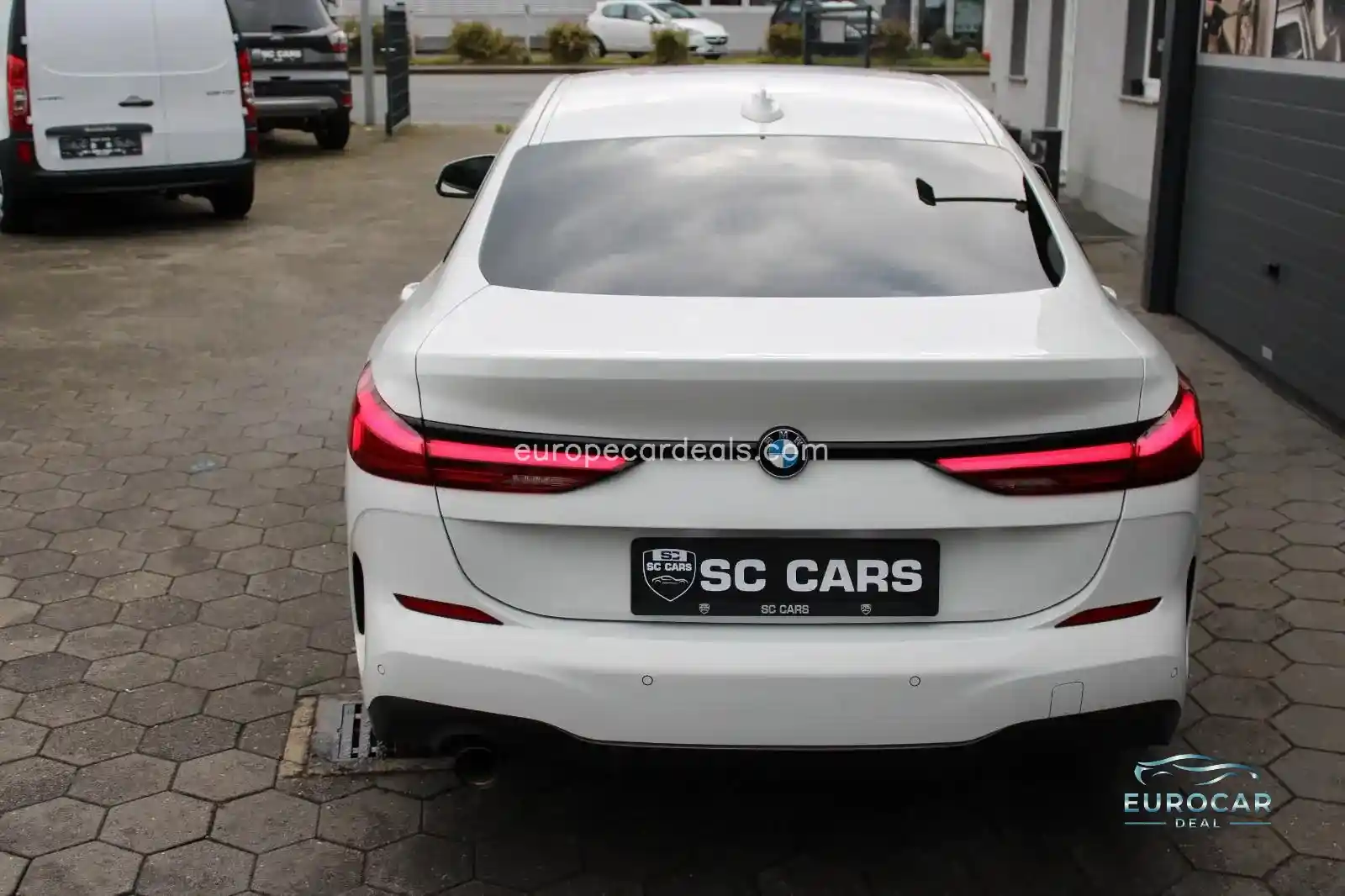 BMW 218