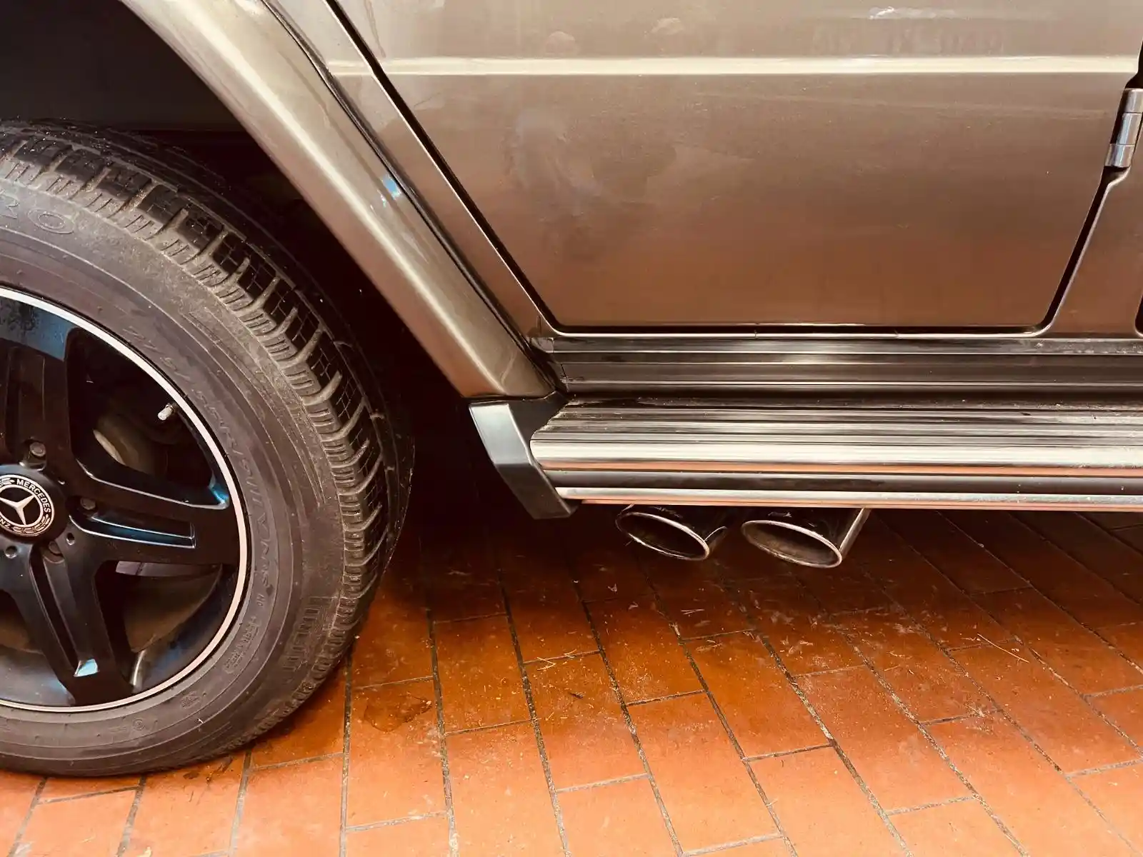 Mercedes-Benz G 500