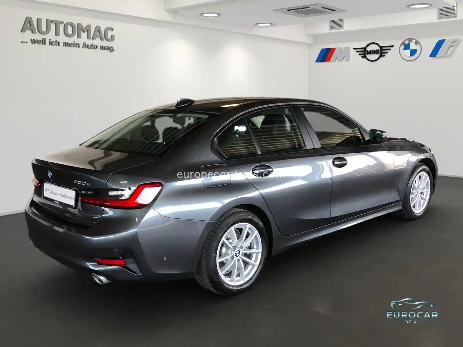 BMW 330