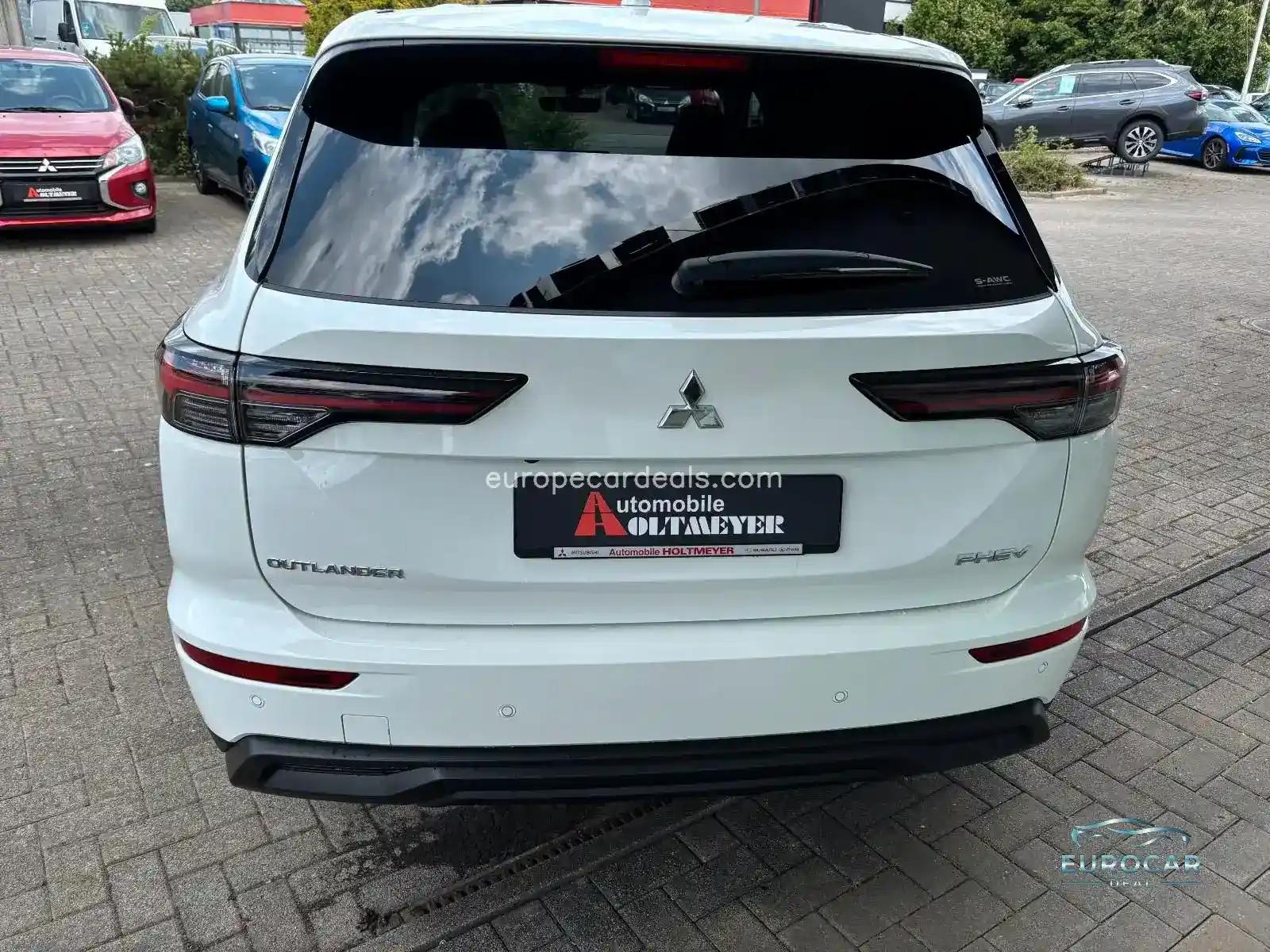 Mitsubishi Plug-in Hybrid Outlander