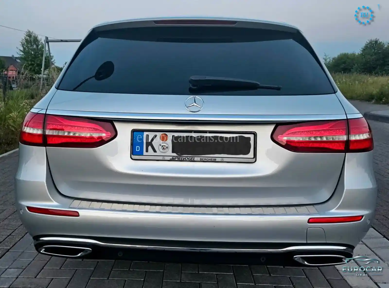Mercedes-Benz E 200