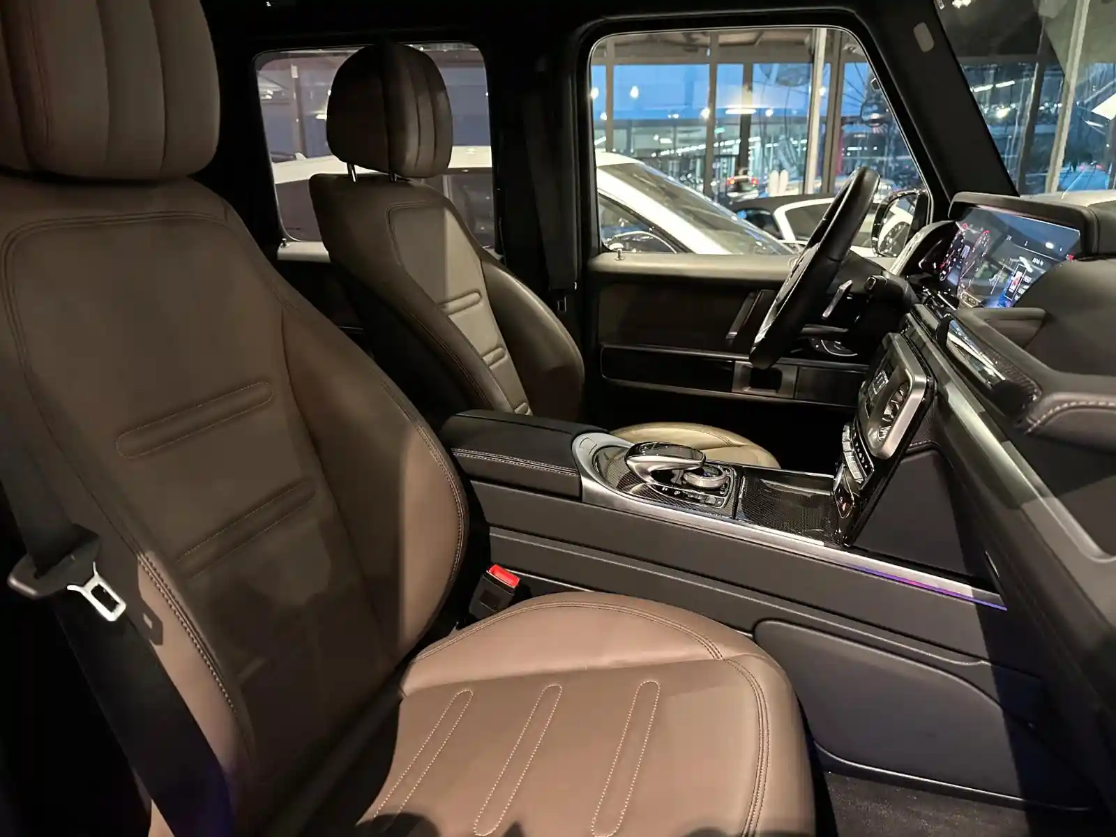 Mercedes-Benz G 500