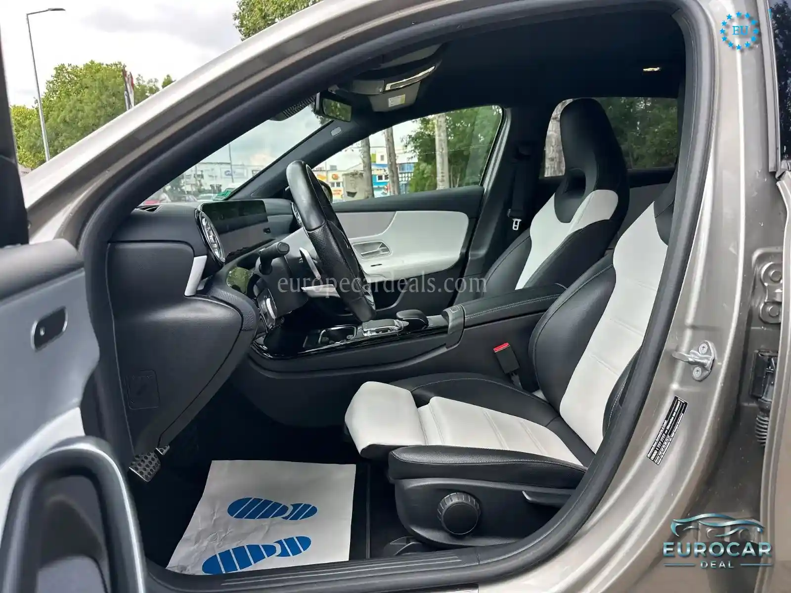 Mercedes-Benz A 220