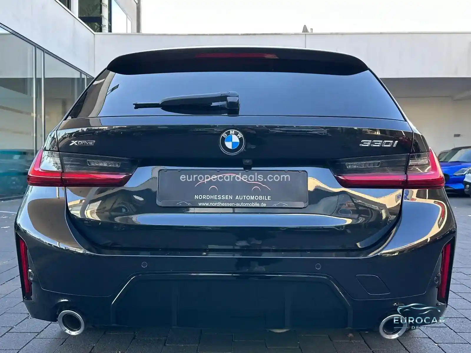 BMW 330