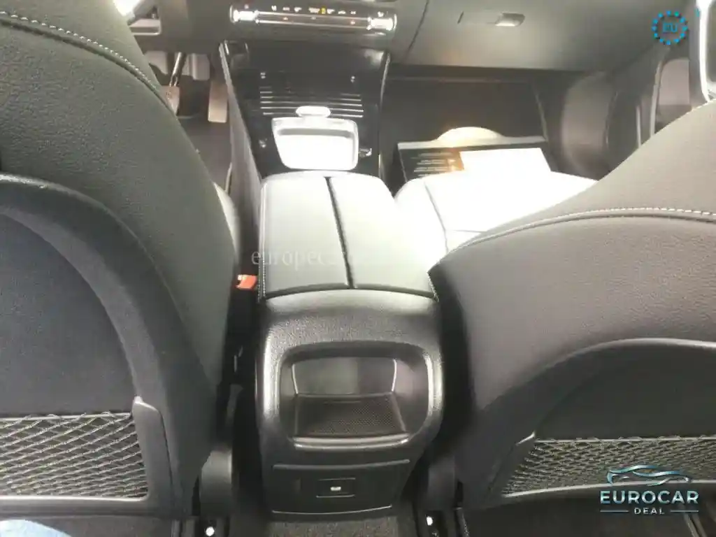 Mercedes-Benz A 220