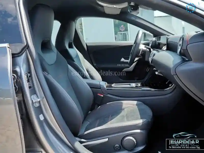 Mercedes-Benz CLA 180