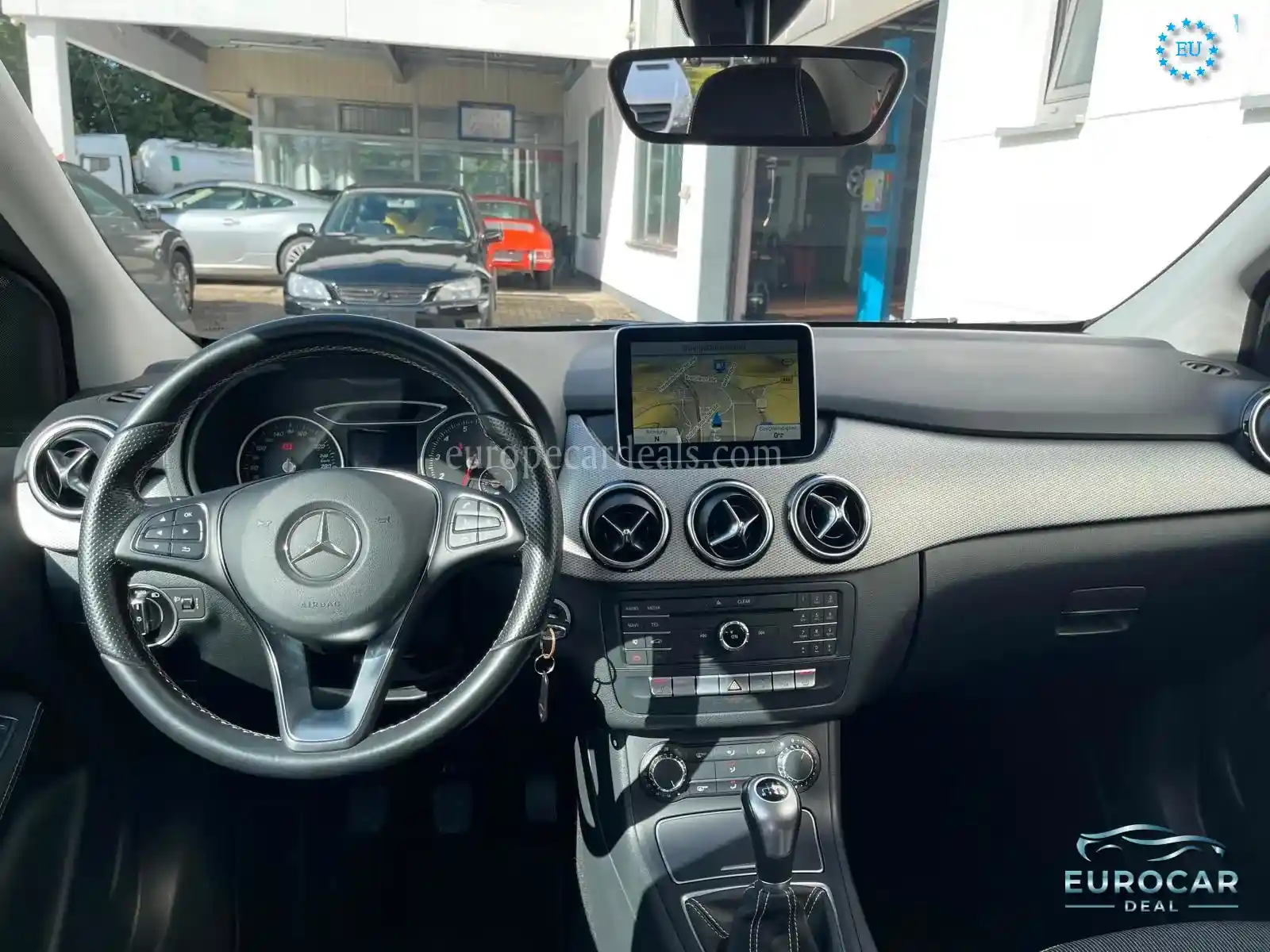 Mercedes-Benz B 180
