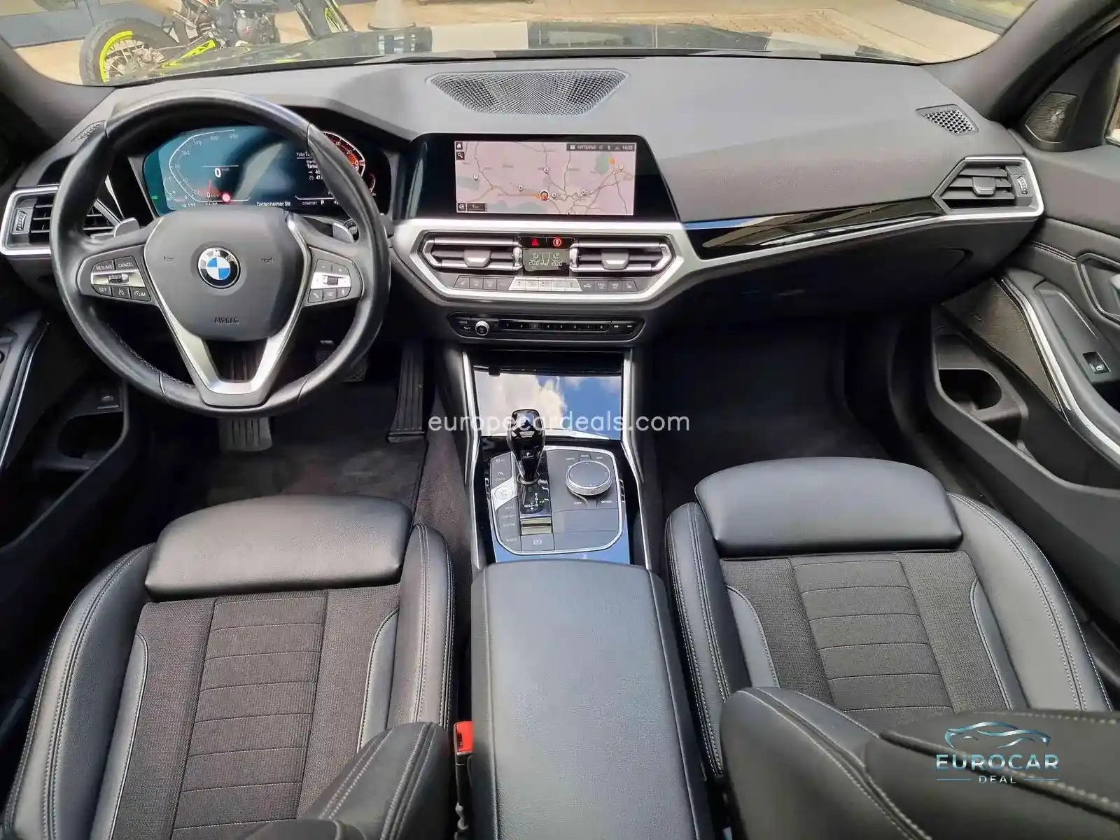 BMW 330