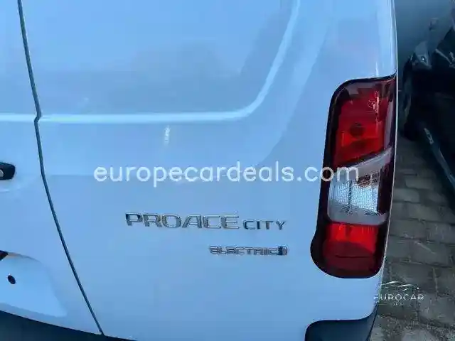 Toyota Proace City