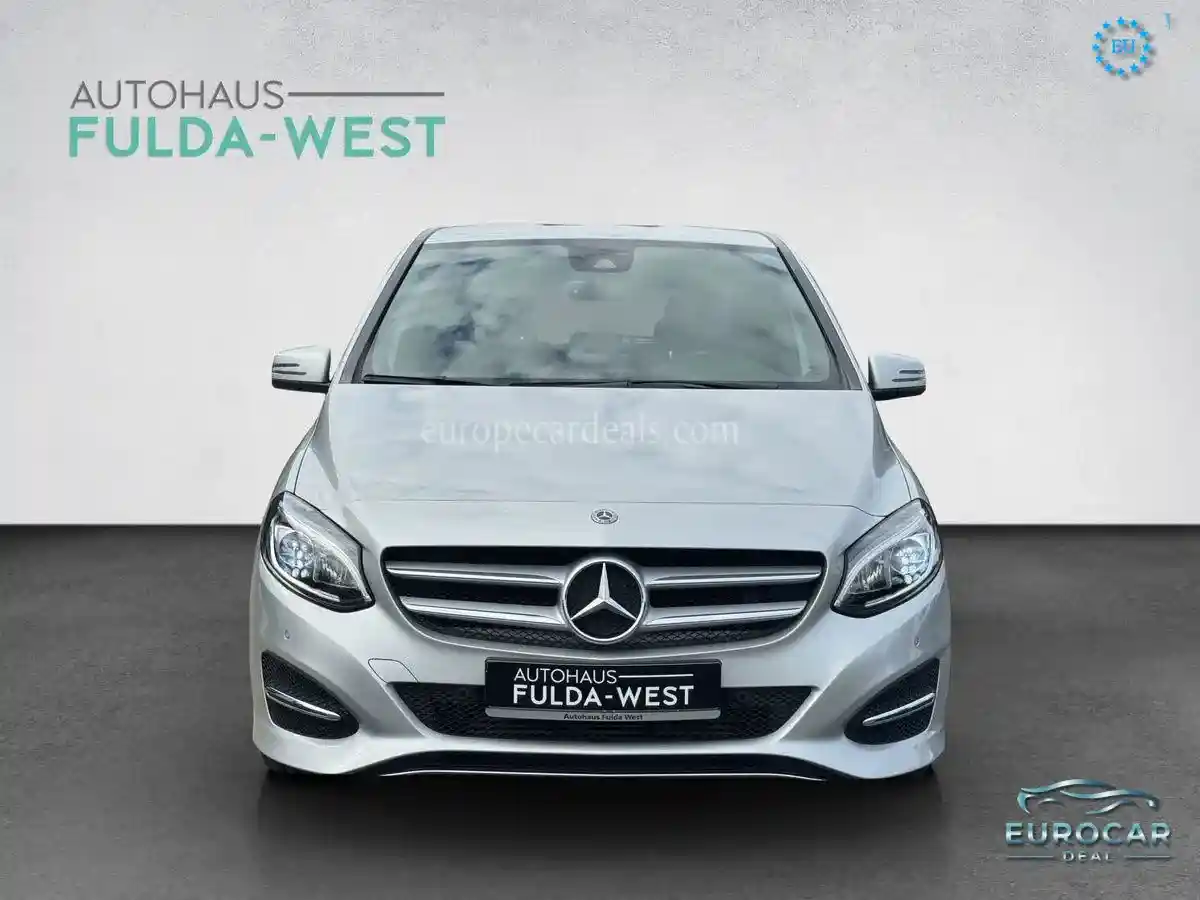 Mercedes-Benz B 200