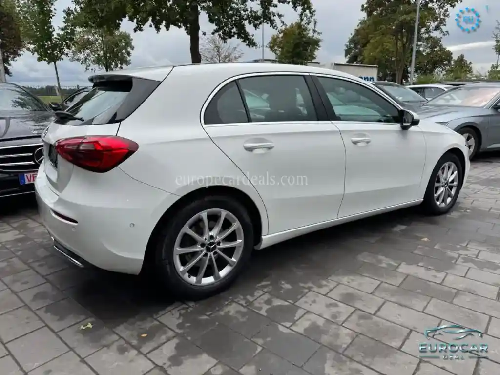 Mercedes-Benz A 220