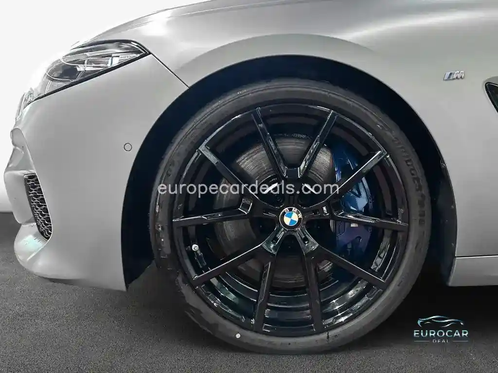 BMW M850