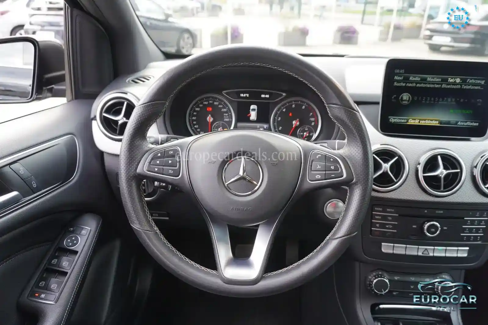 Mercedes-Benz B 180