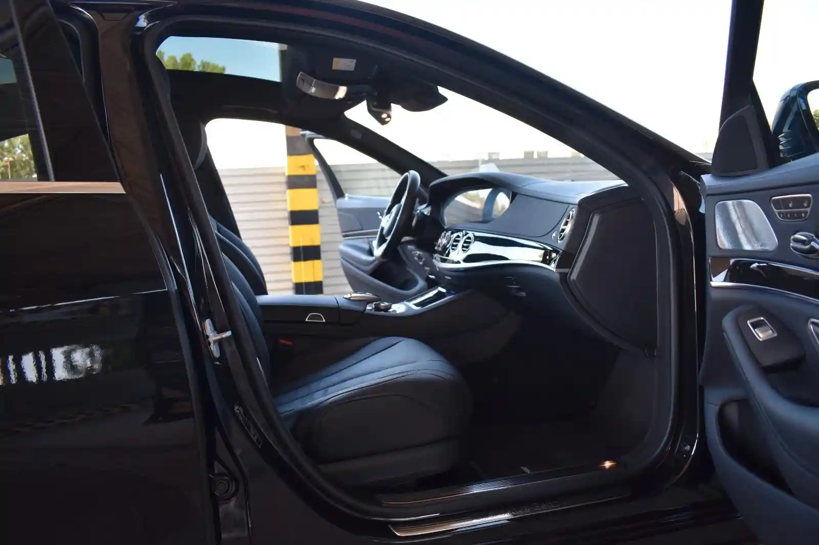 Mercedes-Benz S 500