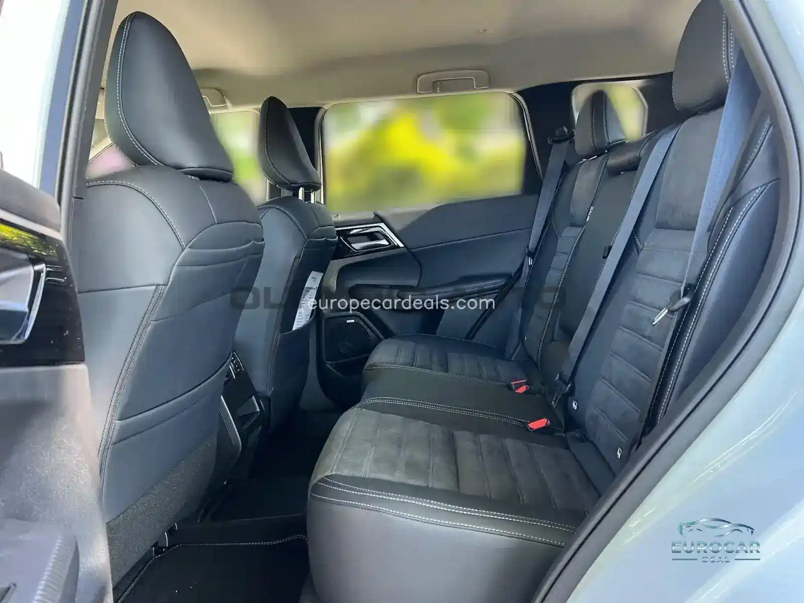 Mitsubishi Plug-in Hybrid Outlander