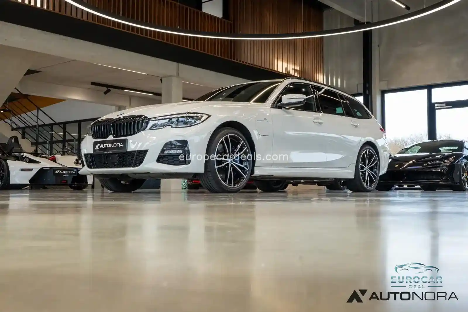 BMW 330