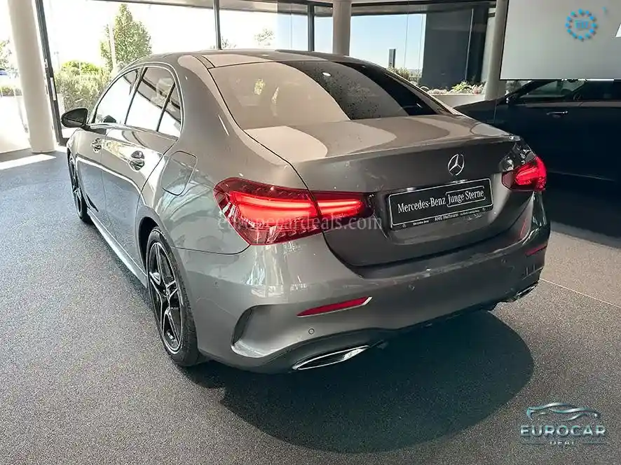 Mercedes-Benz A 180