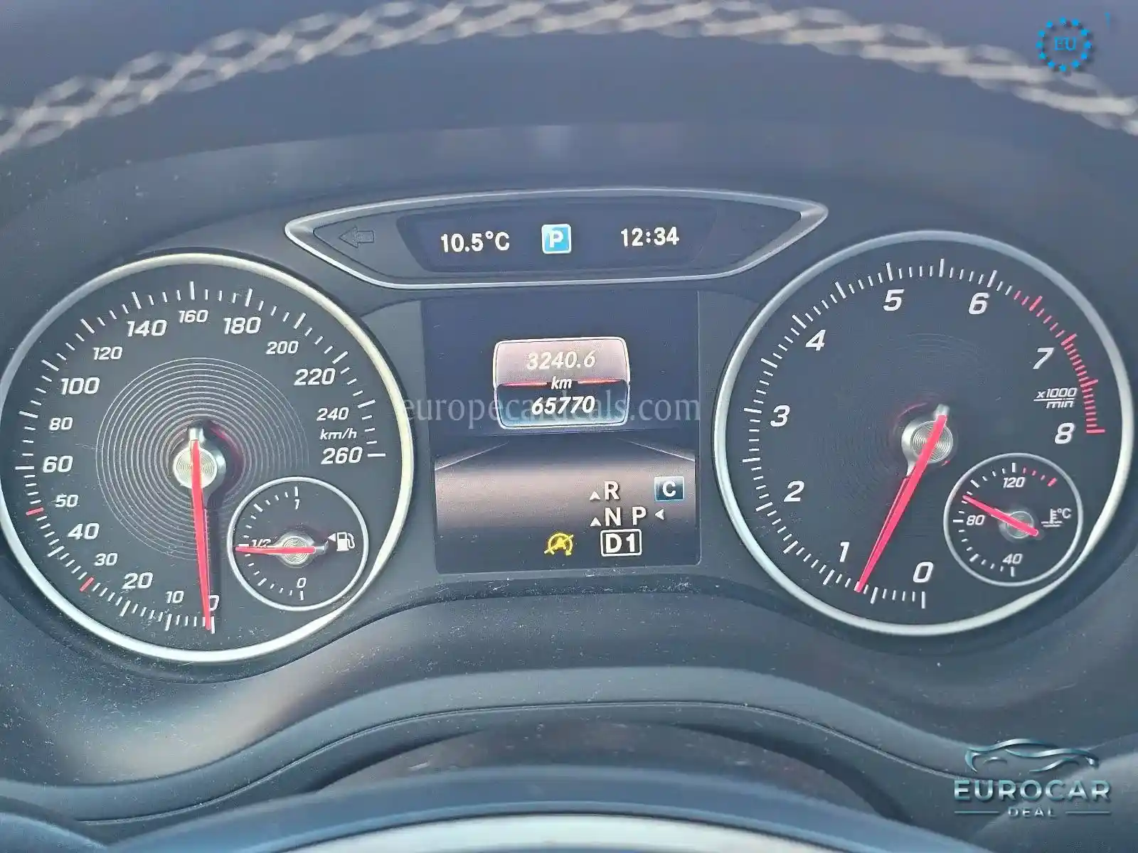 Mercedes-Benz B 180