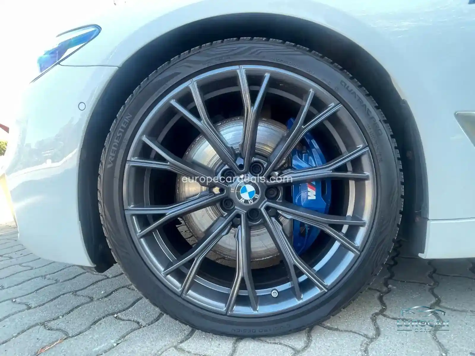 BMW M550