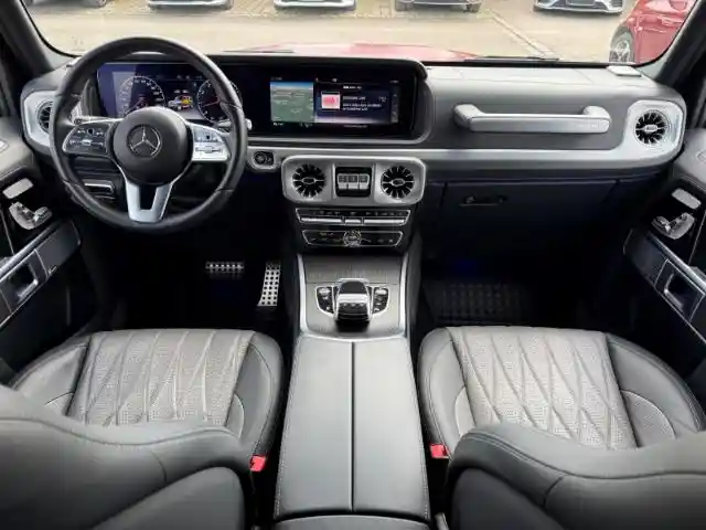 Mercedes-Benz G 500