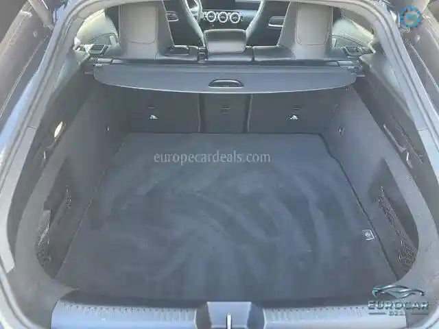 Mercedes-Benz CLA 200 Shooting Brake