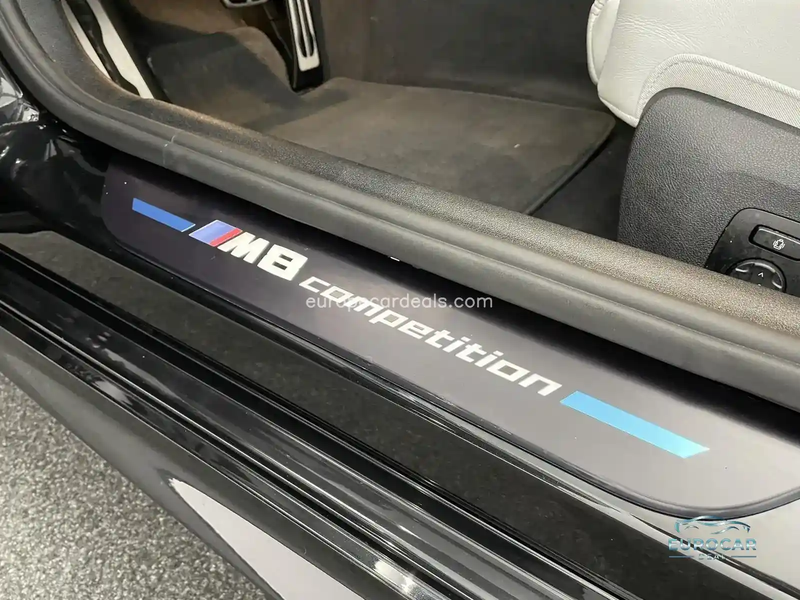 BMW M8