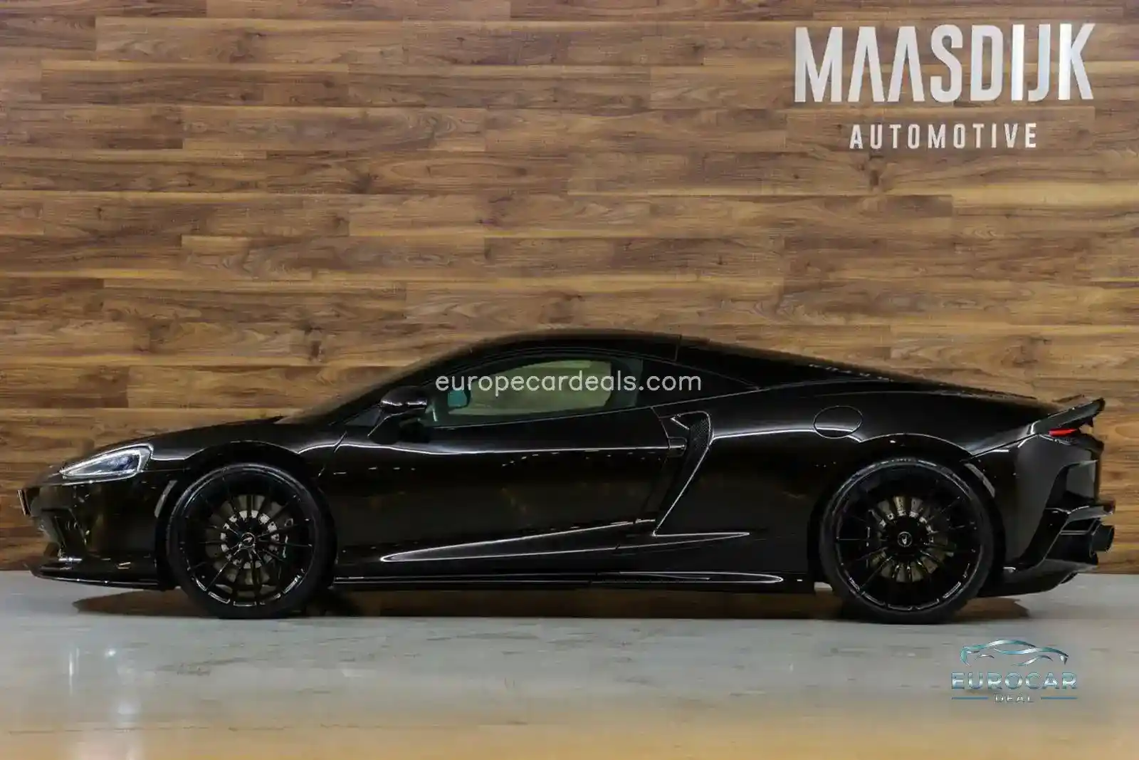 McLaren GT