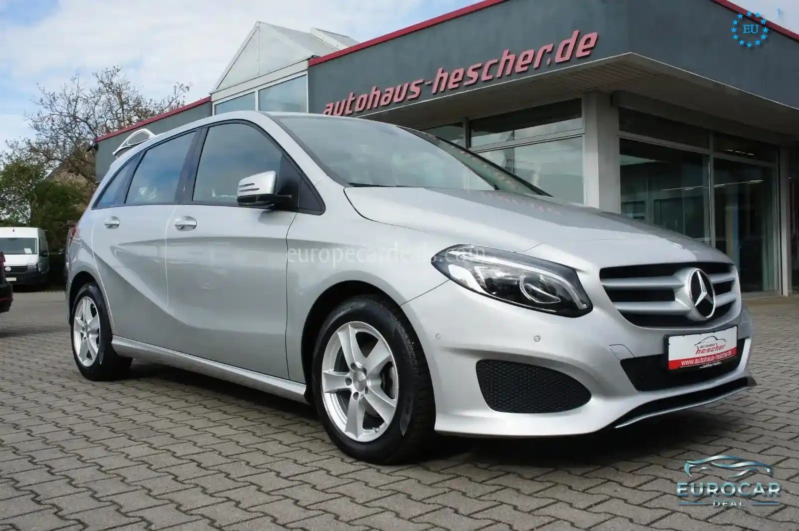 Mercedes-Benz B 180