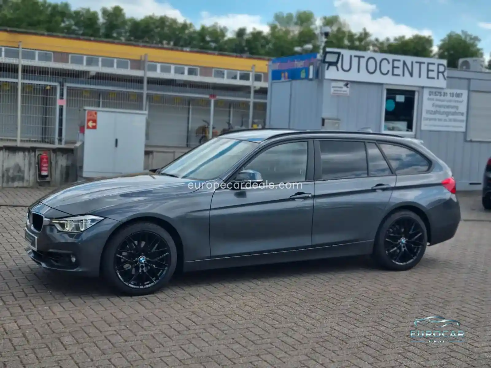 BMW 320