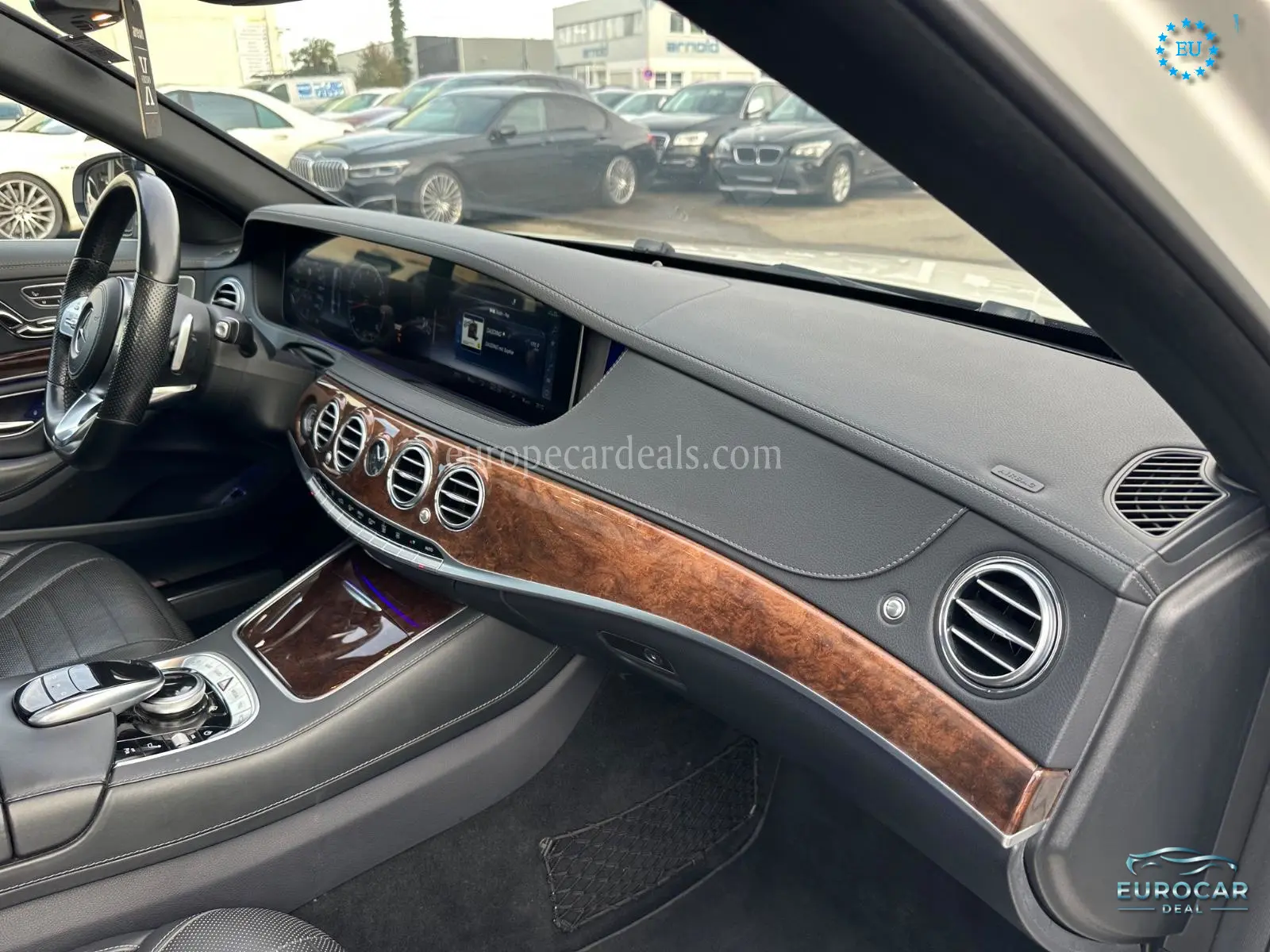 Mercedes-Benz S 560