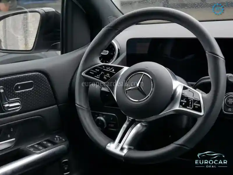 Mercedes-Benz B 220
