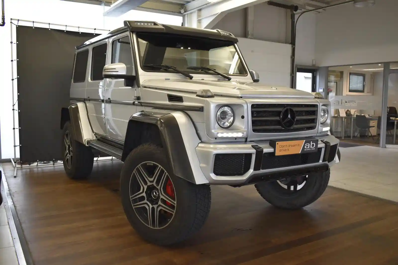 Mercedes-Benz G 500
