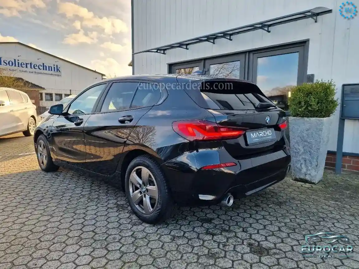 BMW 118
