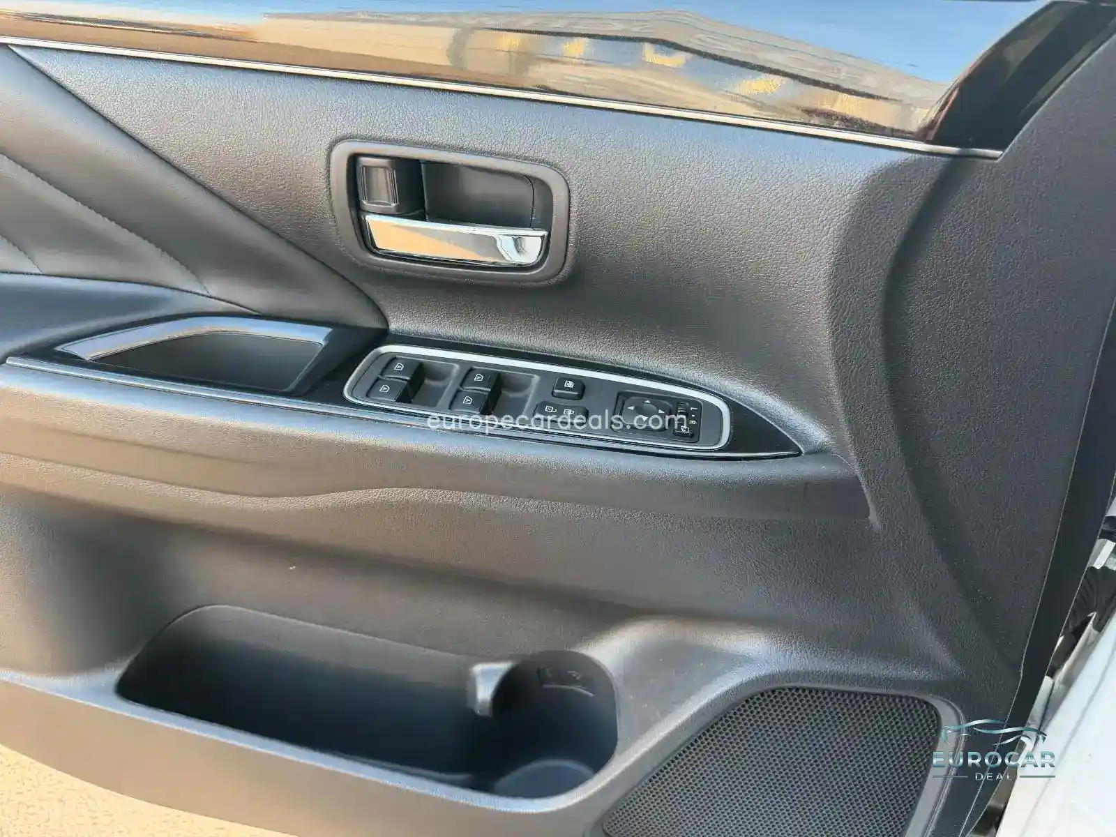 Mitsubishi Plug-in Hybrid Outlander