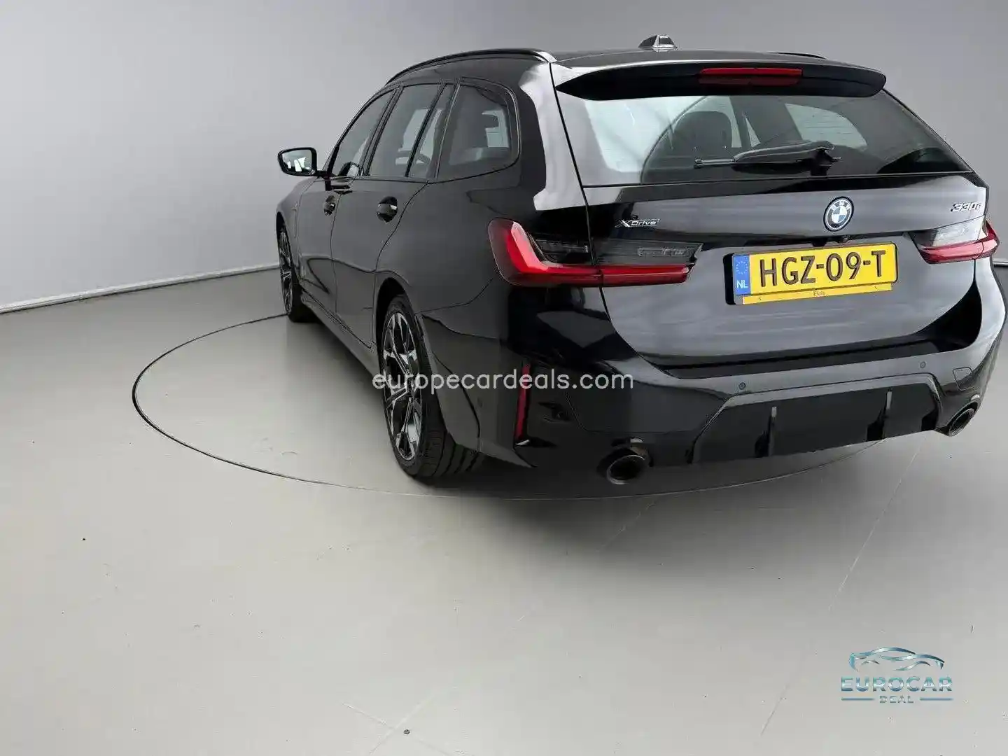 BMW 330