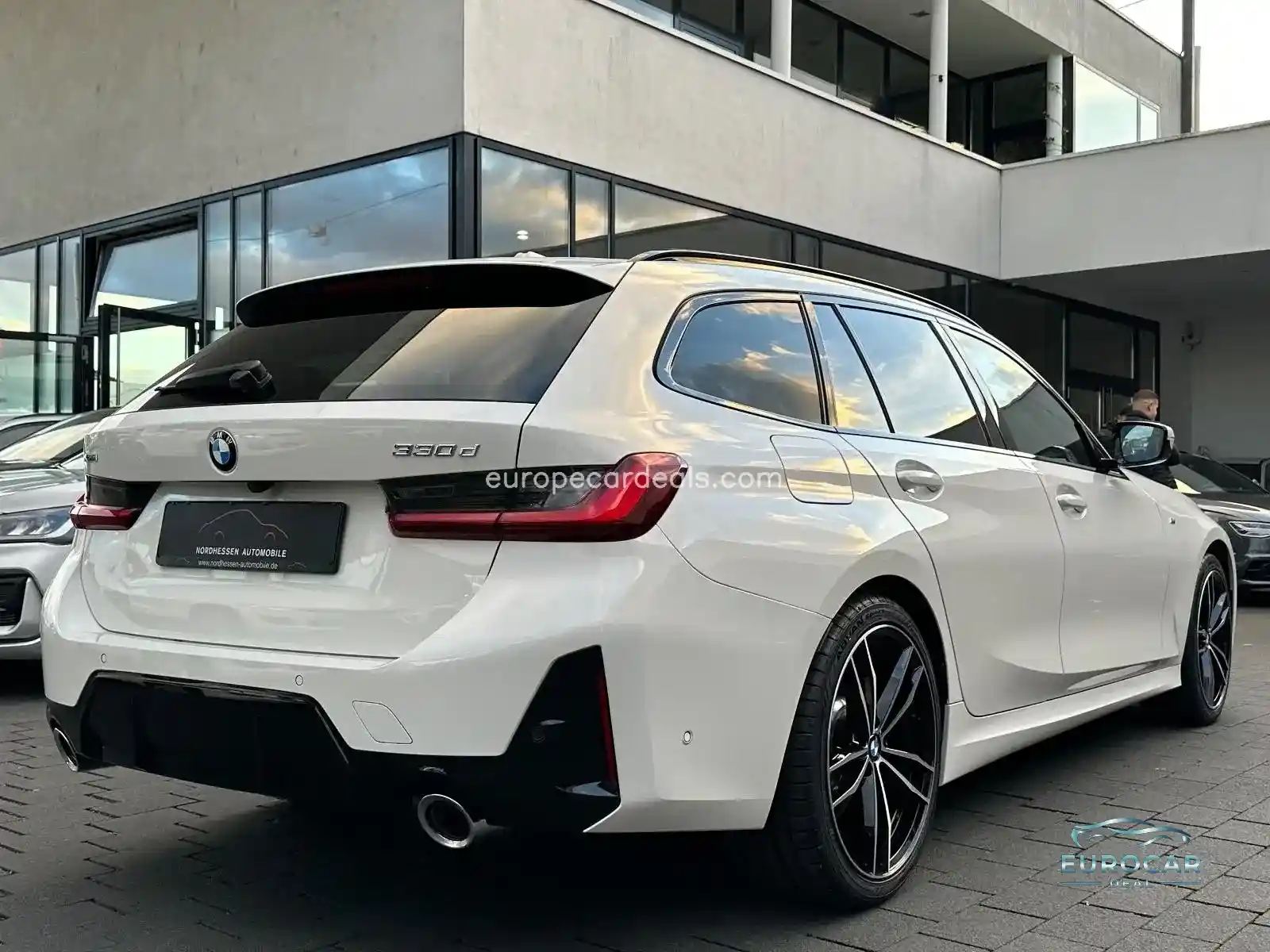 BMW 330