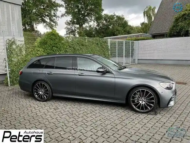 Mercedes-Benz E 400
