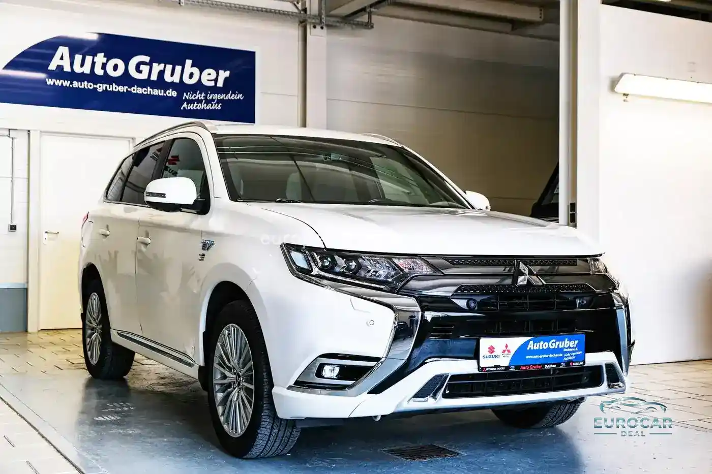 Mitsubishi Plug-in Hybrid Outlander