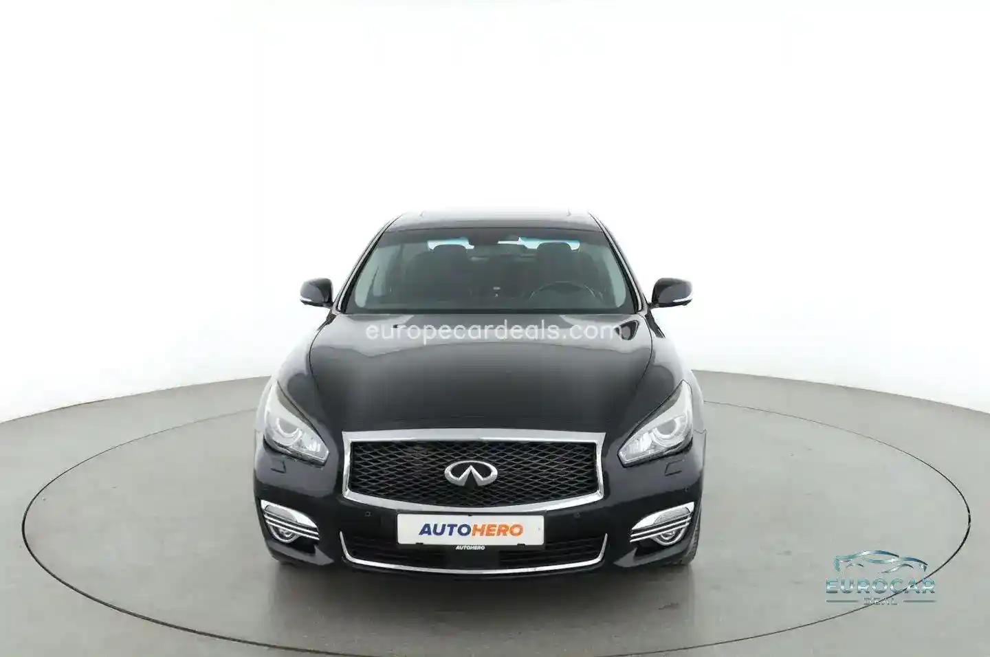 Infiniti Q70