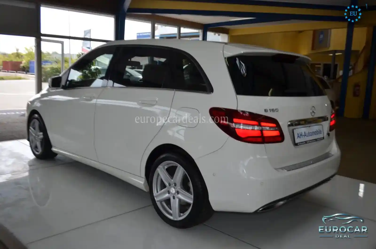 Mercedes-Benz B 180