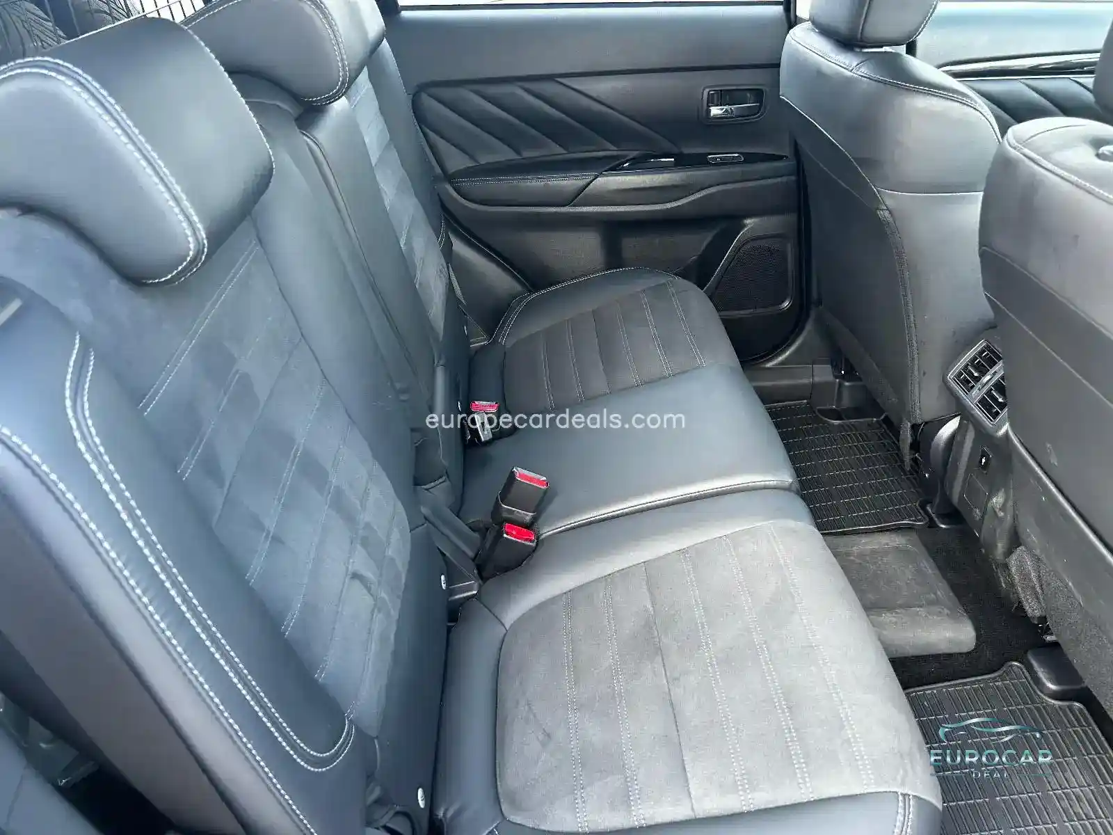 Mitsubishi Plug-in Hybrid Outlander
