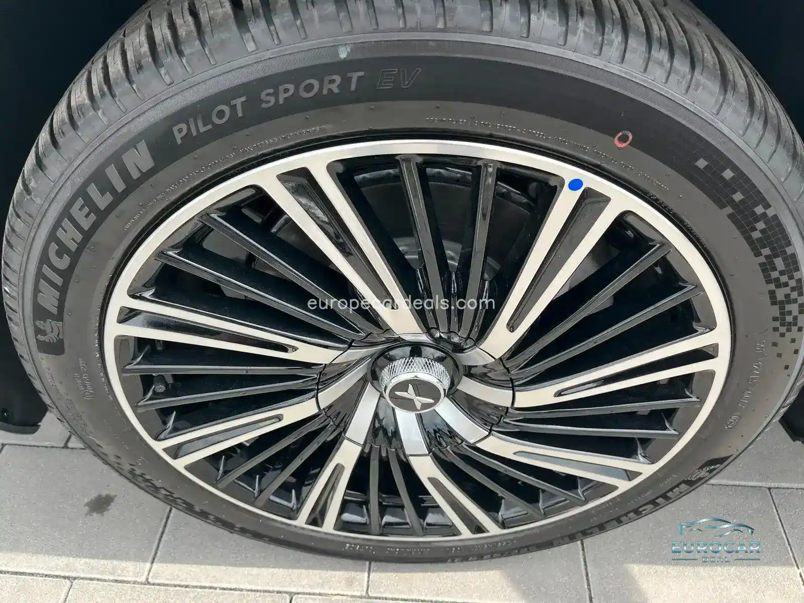 XPENG G9