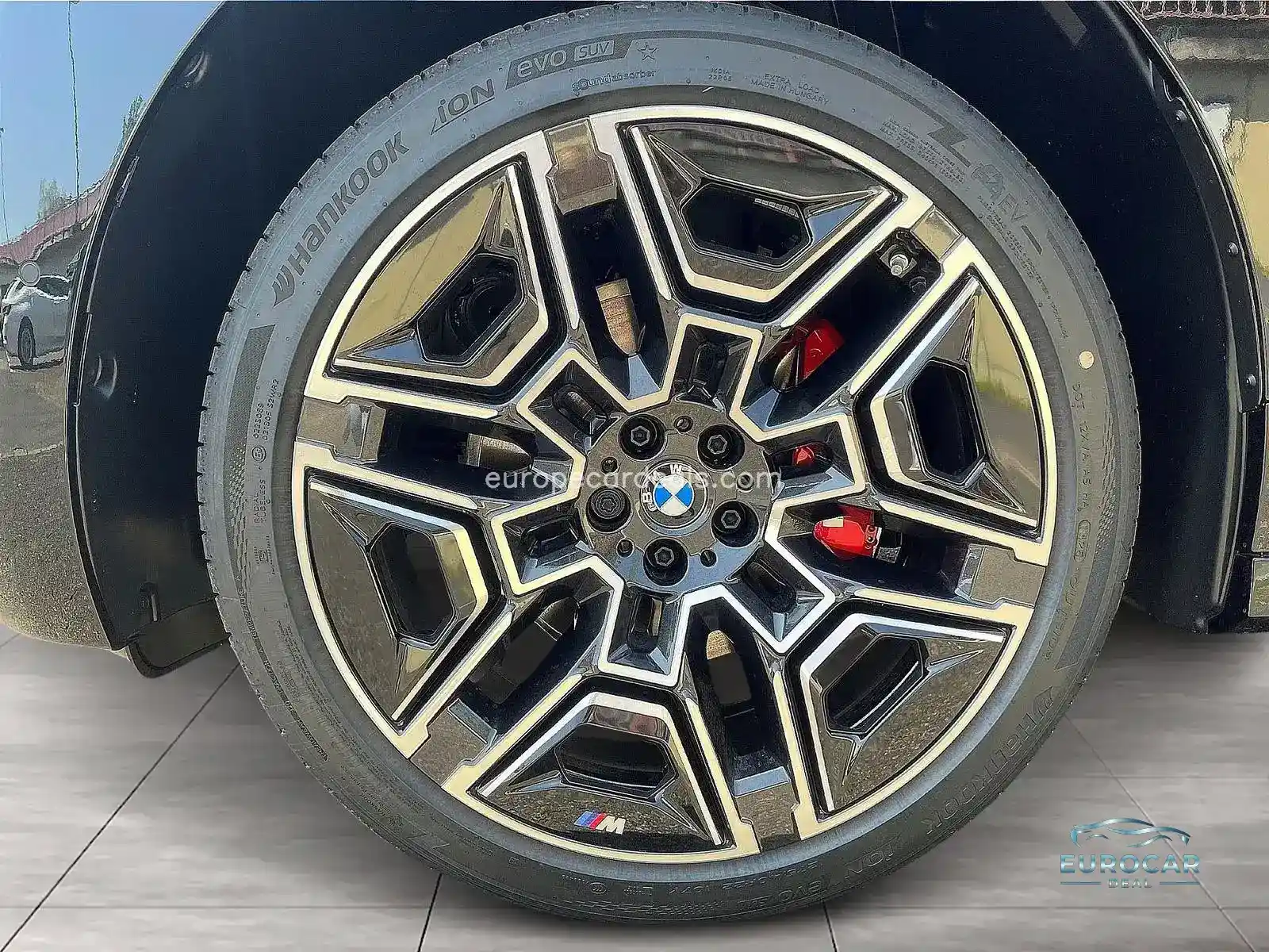 BMW iX