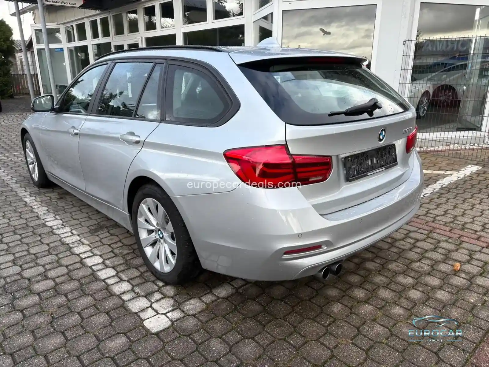 BMW 320