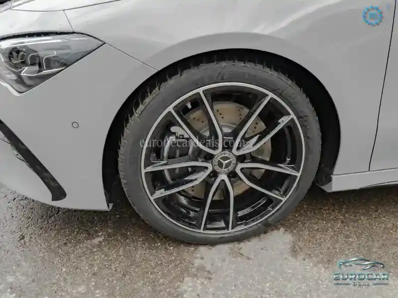 Mercedes-Benz CLA 250