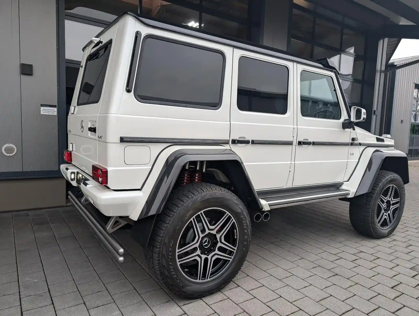 Mercedes-Benz G 500